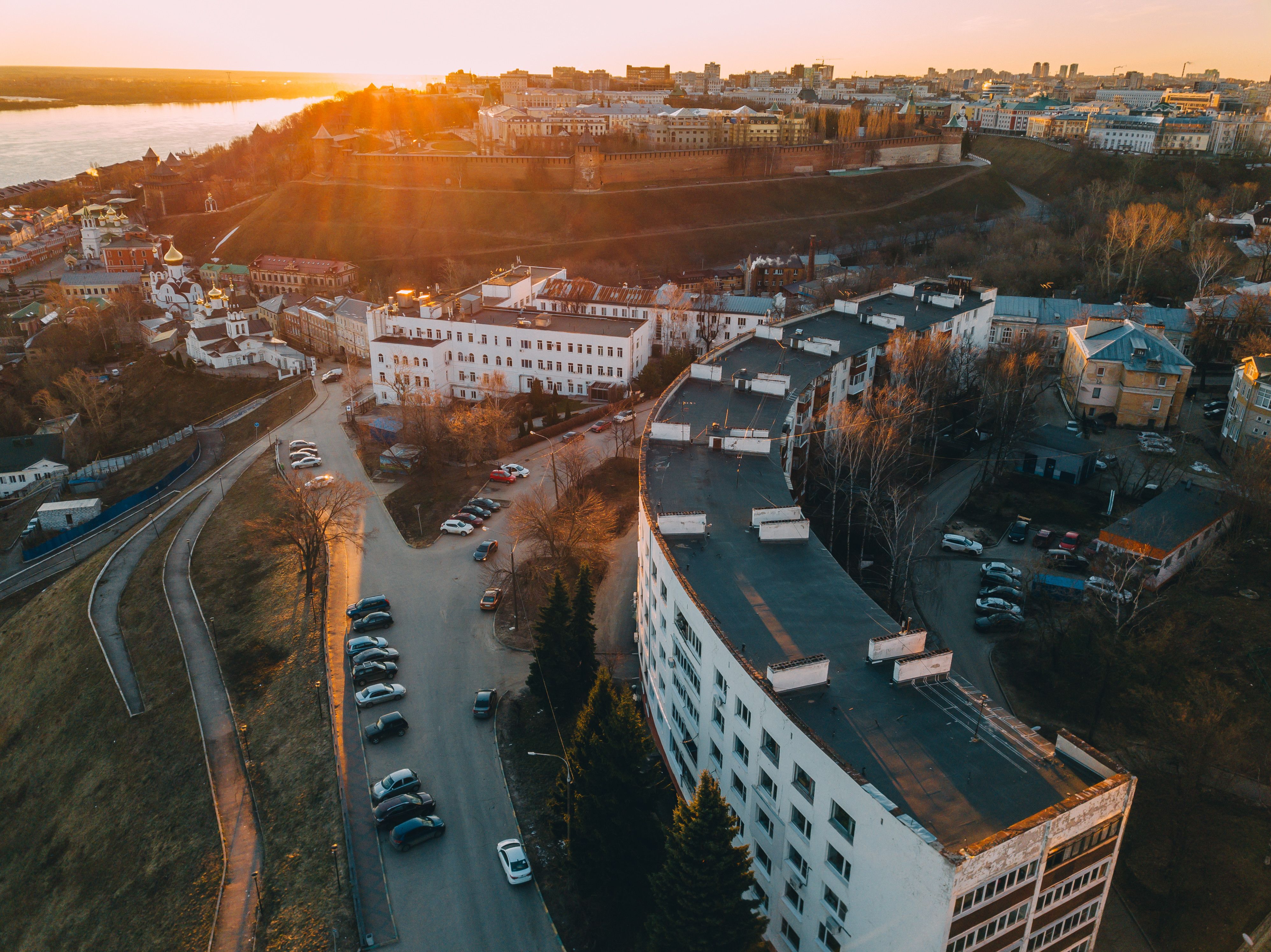 Плоский дом в Нижнем Новгороде фото