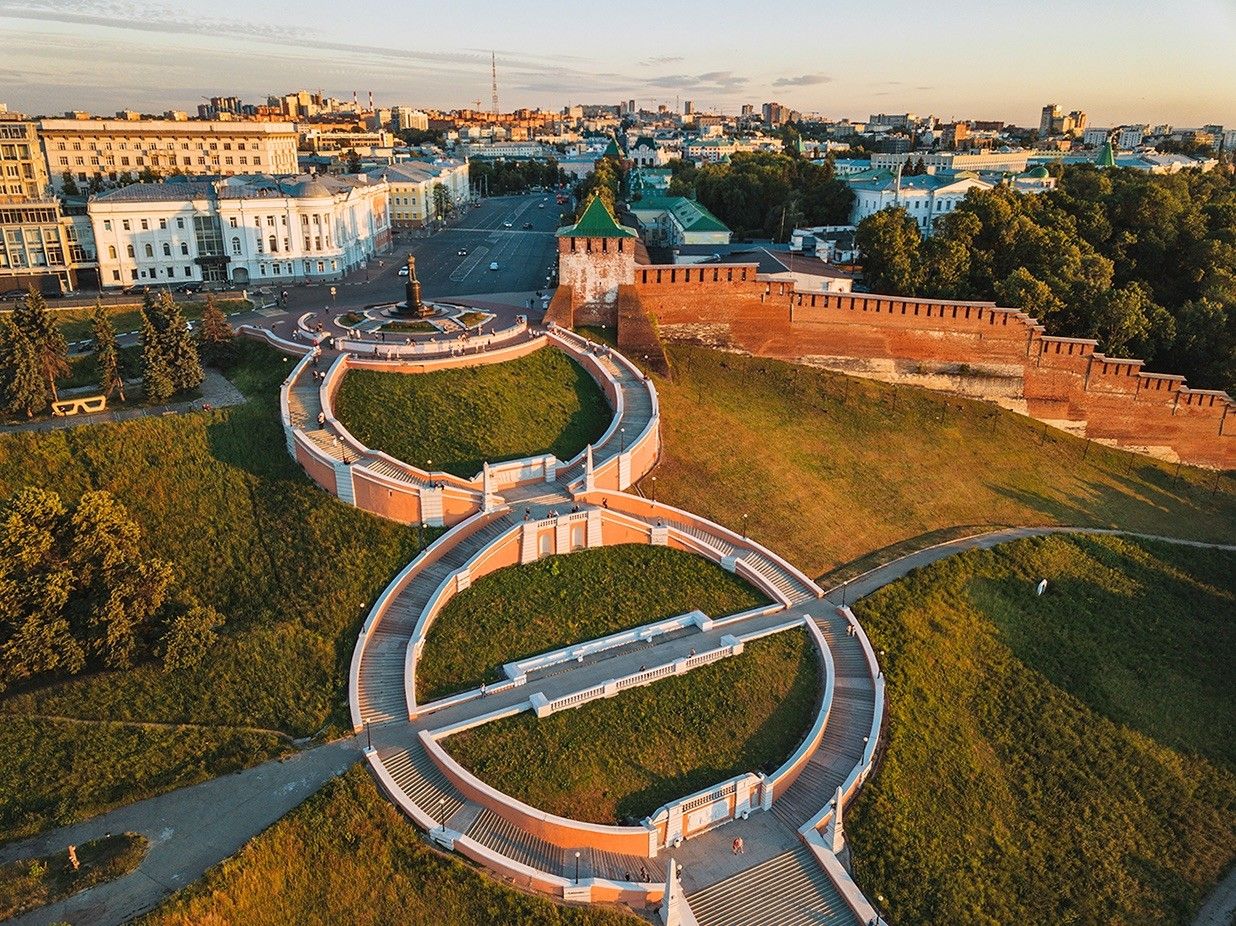 Конвейеры и золотые купола. Взгляд иностранца на закрытый город